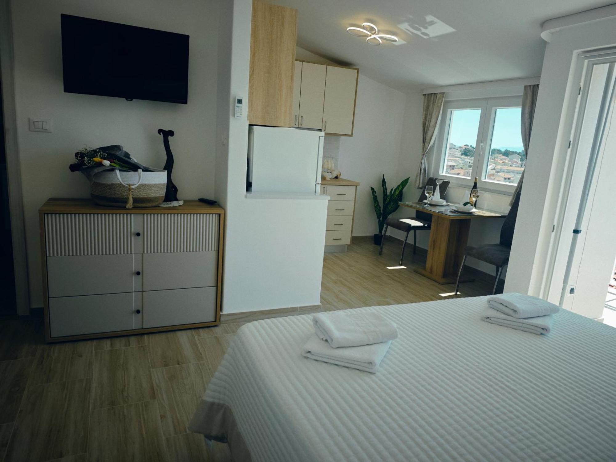 Apartment Topic Башка-Вода Экстерьер фото