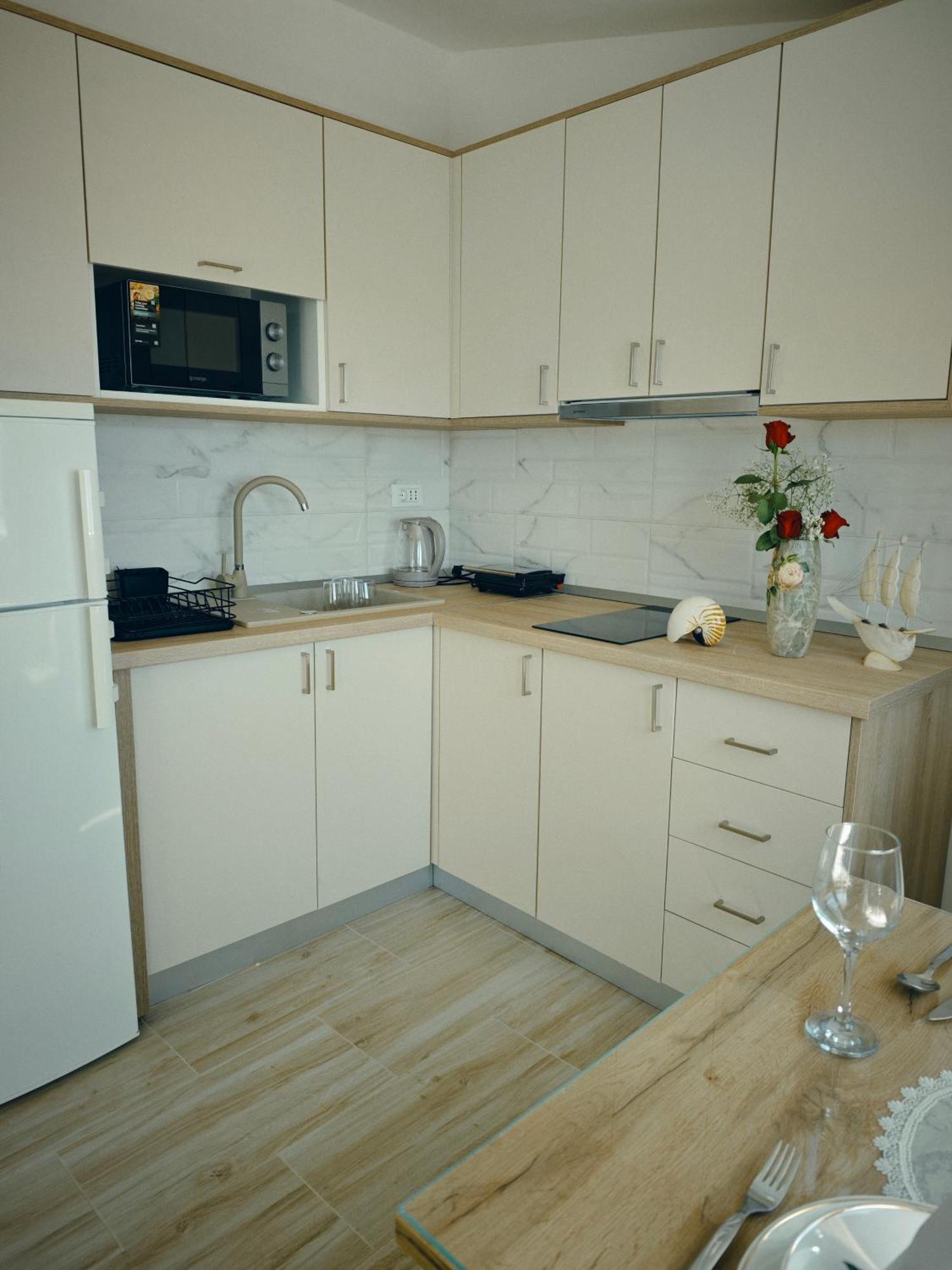 Apartment Topic Башка-Вода Экстерьер фото